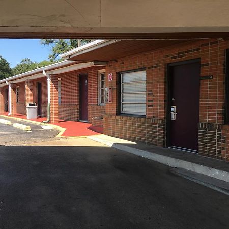 Best Value Inn Motel Sandusky Marianna Zewnętrze zdjęcie
