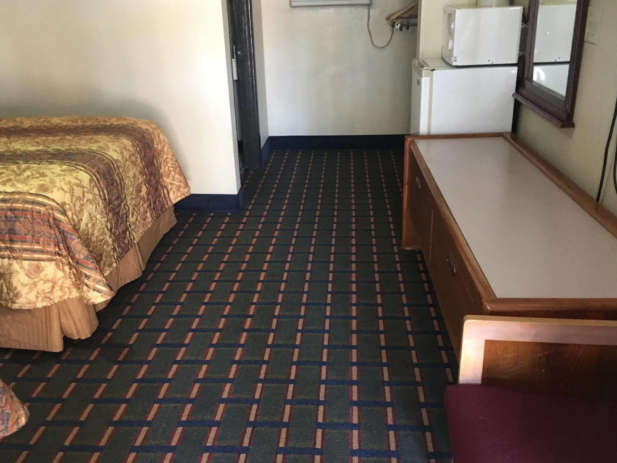 Best Value Inn Motel Sandusky Marianna Zewnętrze zdjęcie