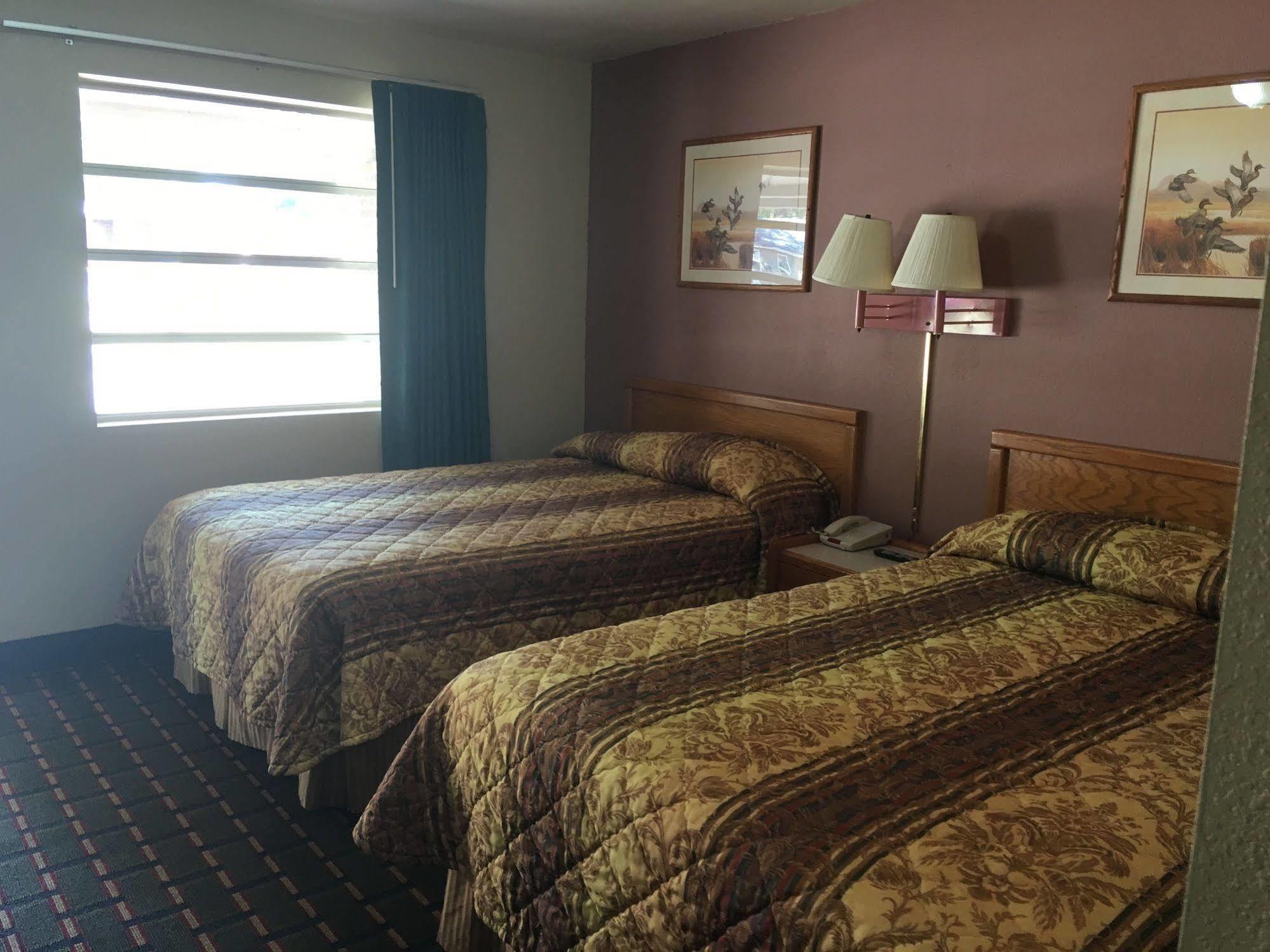 Best Value Inn Motel Sandusky Marianna Zewnętrze zdjęcie